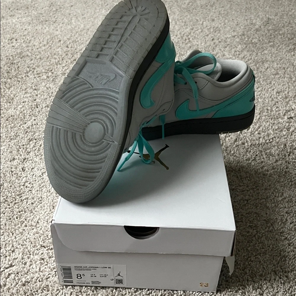 Jordan Women's Shoes in Gray and Teal - Picture 7 of 8
